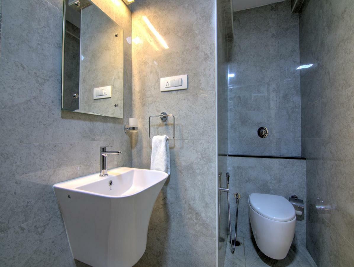 העיר בנגלור Sunshine Suites Grand Deluxe מראה חיצוני תמונה